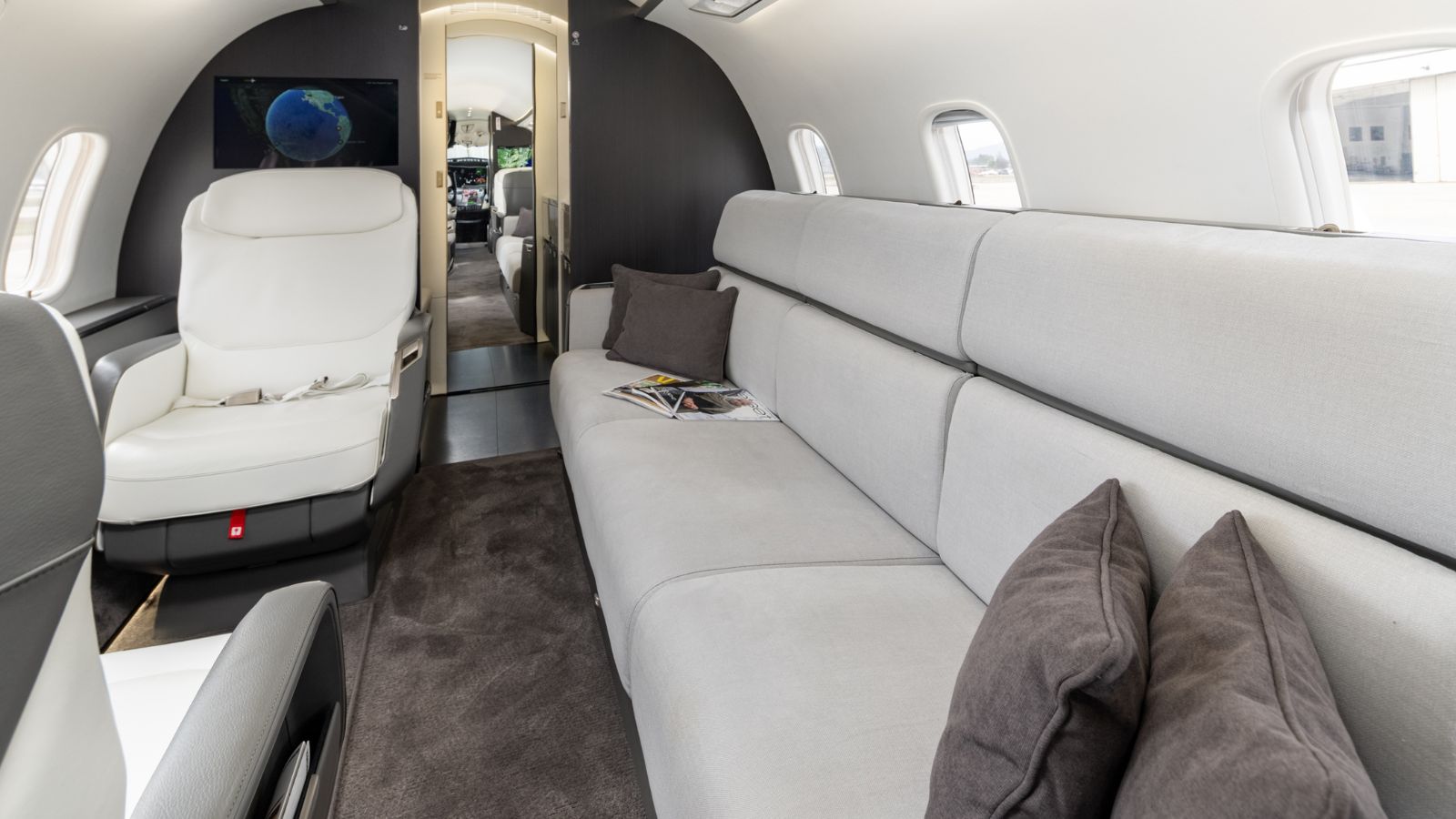 challenger 3500 2